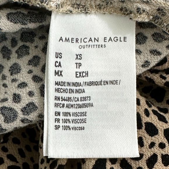 American Eagle Cropped Wrap Front Top Womens XS Kimono Sleeves Animal Print - Picture 5 of 9